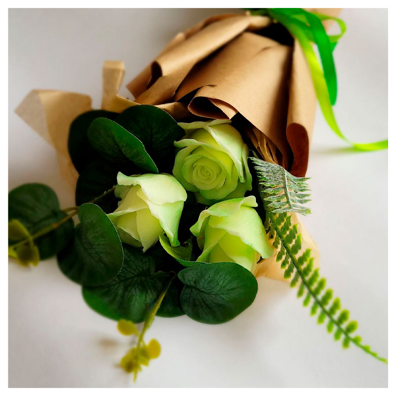 Букет троянд з мила біло-зел.(3 шт.) large popup