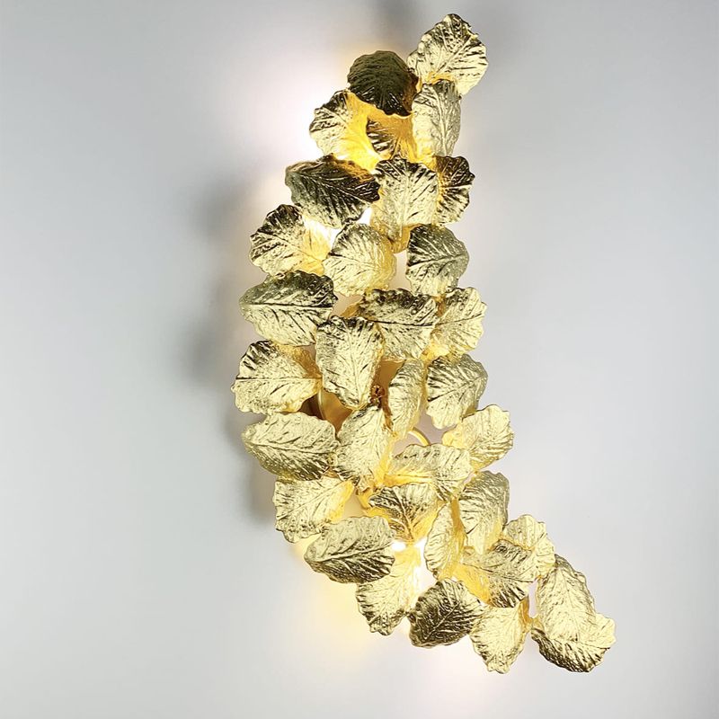 Настінний світильник у флористичних мотивах з фактурного листя золотий thumbnail popup