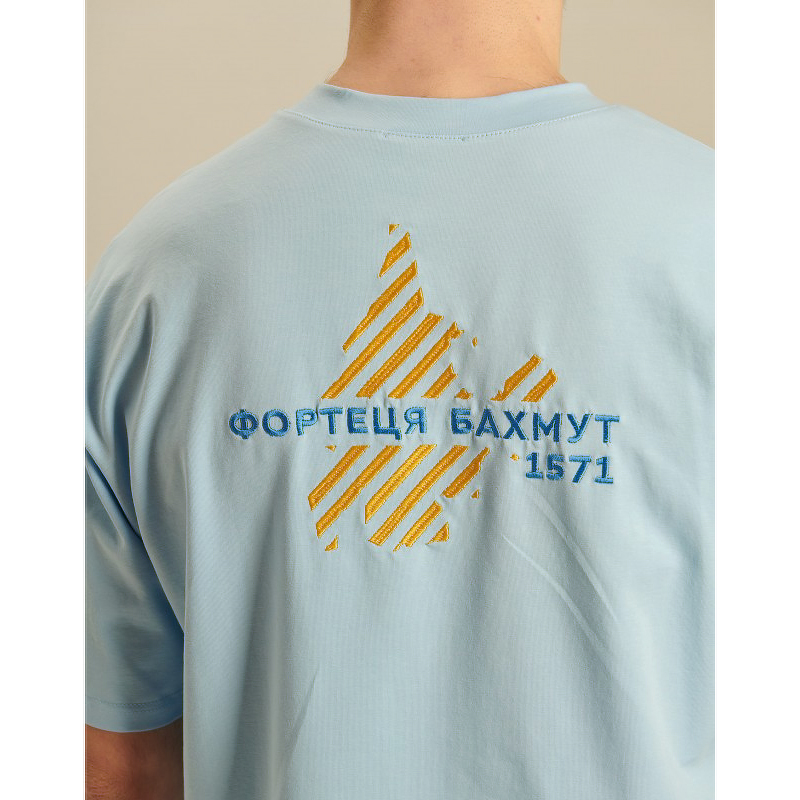 Футболка Ukrglamour чоловіча, вишита, Фортеця Бахмут 2, блакитна (UKR-7223) large popup